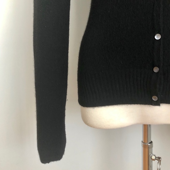 Classic Black Josef V-Neck Cashmere Cardigan - Picture 4 of 11
